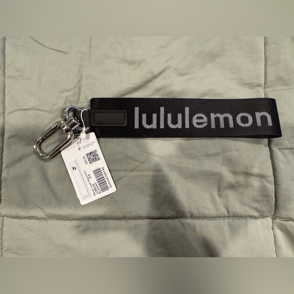 Lululemon Never Lost Keychain - Picture 2 of 2